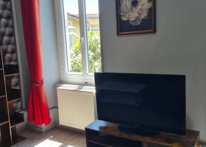 La Belle Epoque, Grand En Centre-ville *